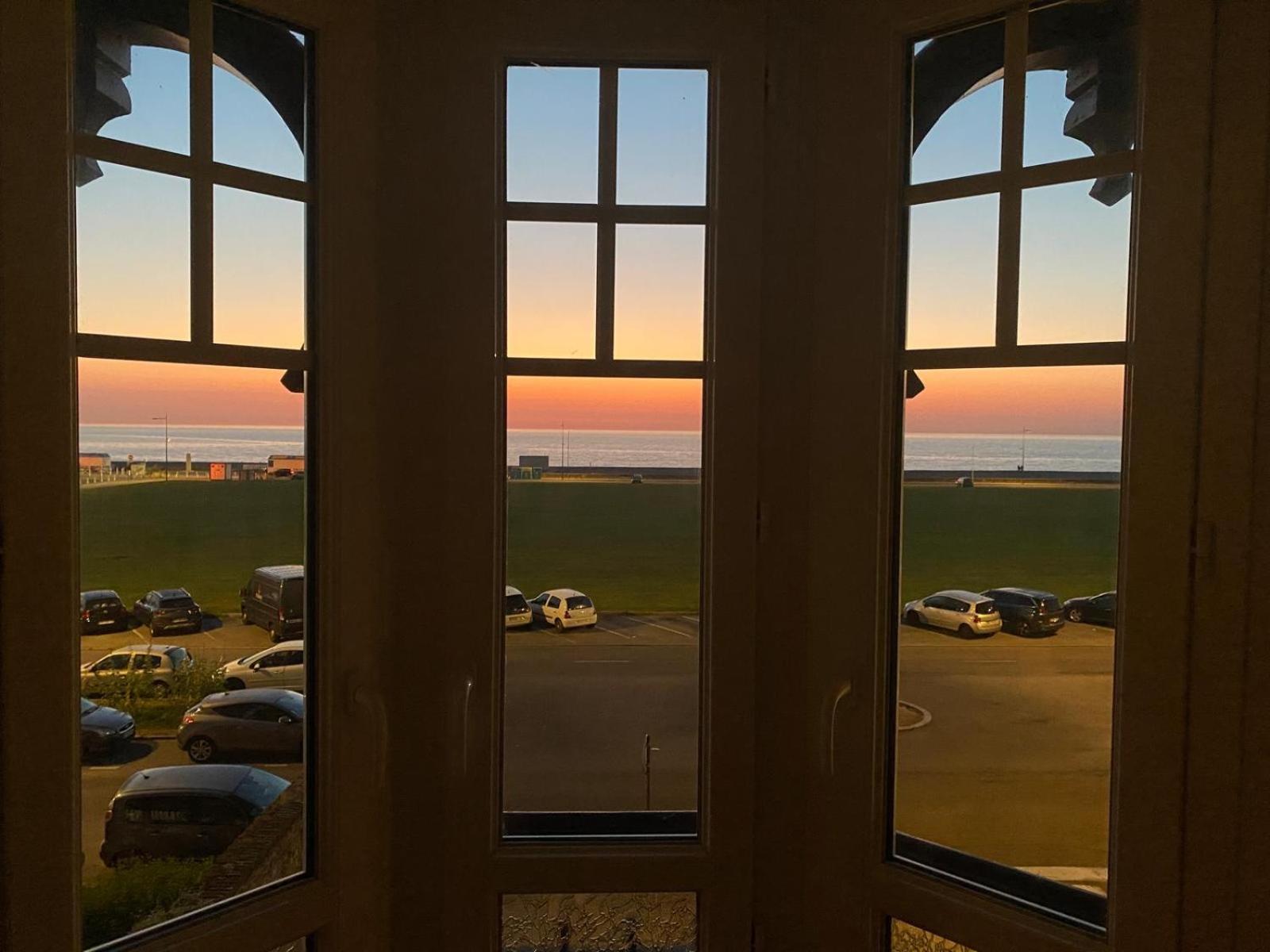 L'Ecume Des Jours Vue Mer ディエップ エクステリア 写真